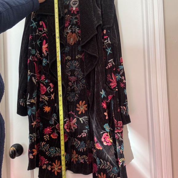 Johnny Was BIYA Leonne Wrap Cardigan Black Velour Knit Multi Color Embroidered - Picture 5 of 7